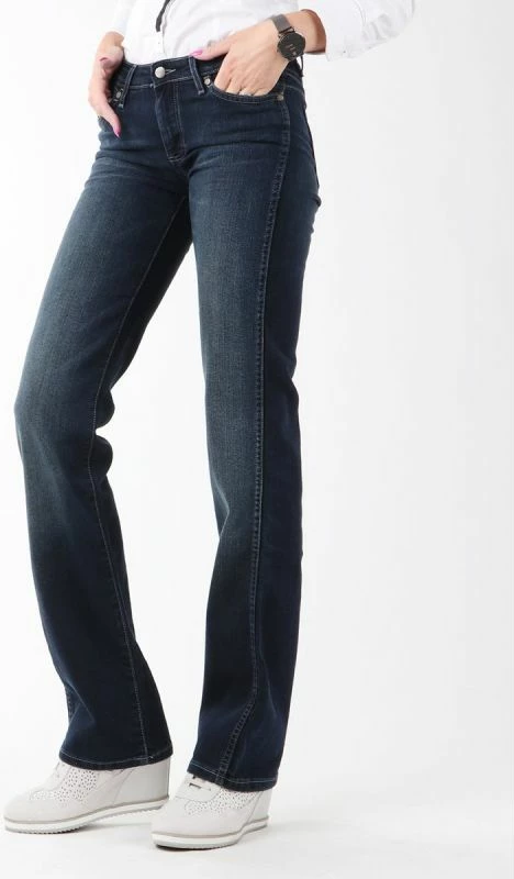Jeans femra Wrangler