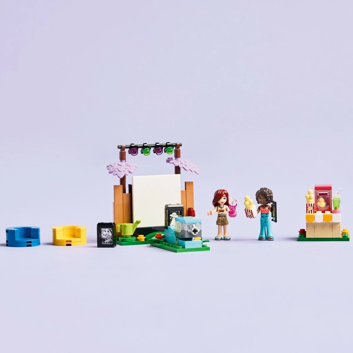 Set LEGO Friends 42642 Movie Marathon, 154 pjesë