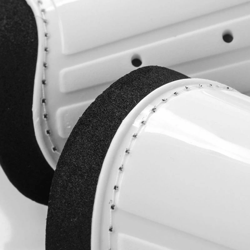 Atlete futbolli për meshkuj dhe fëmijë Meteor, të bardha