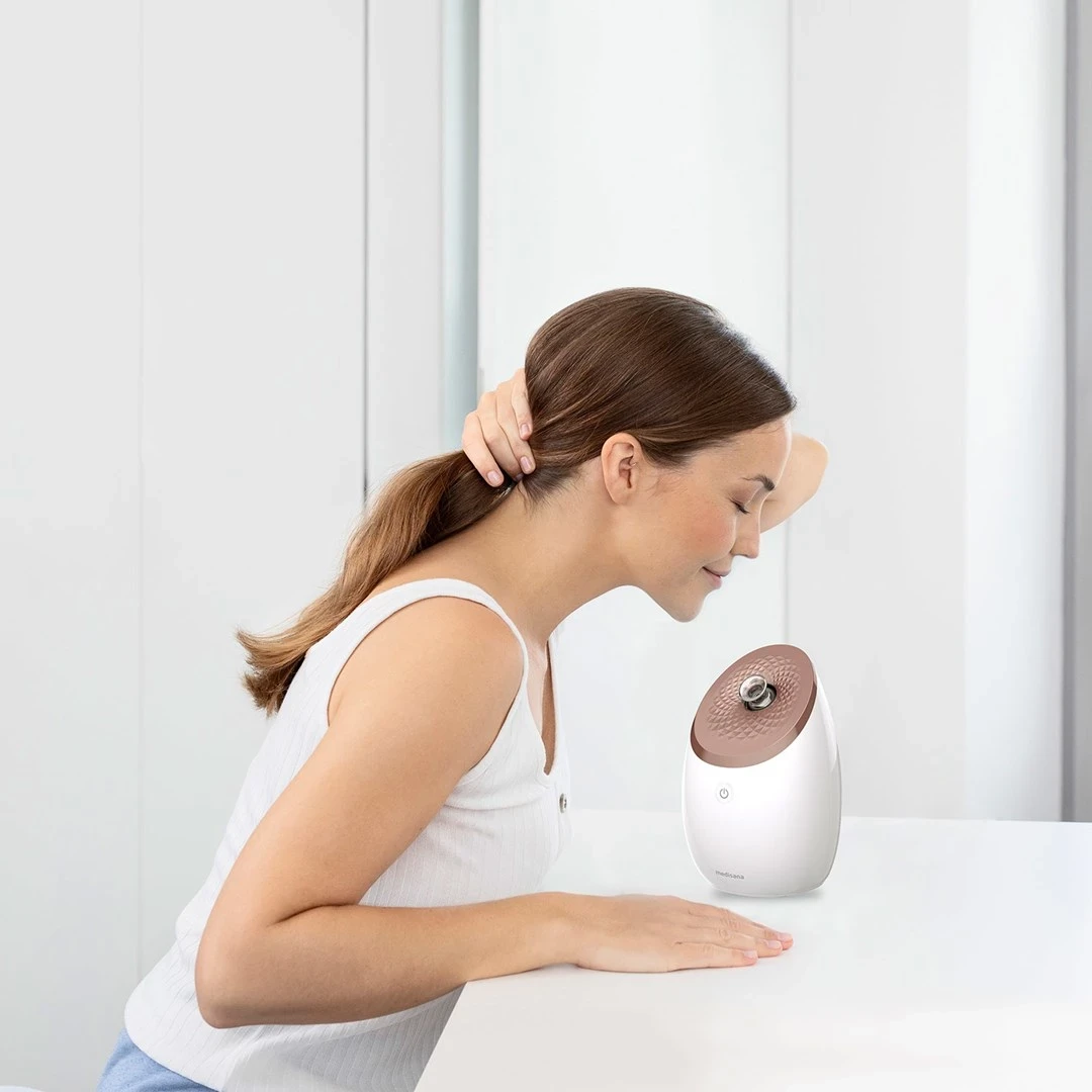 Pajisje për Avullim të Fytyrës Nano-Ionike Medisana DS 600, e Bardhë