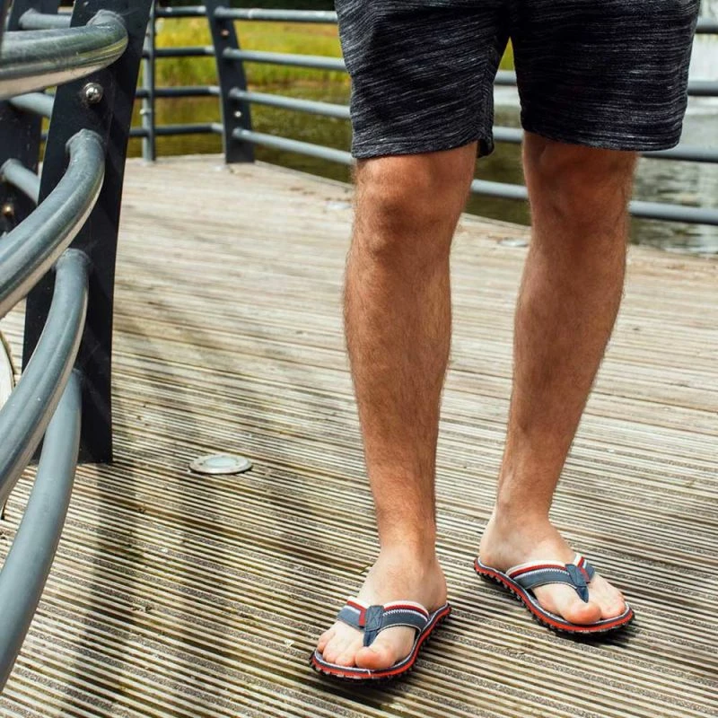 Shapka për meshkuj dhe femra Gumbies, Cairns C-CA-UNI-R, të kuqe dhe blu të errët