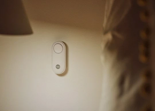 Buton Yale, i bardhë