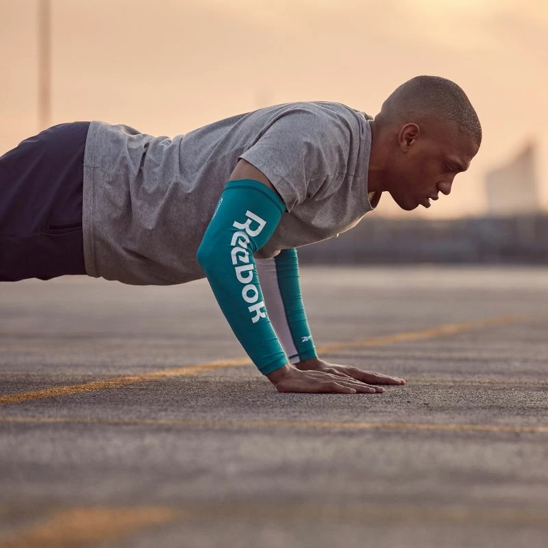 Mëngë kompresimi Reebok Activchill Rasl-13025GN për meshkuj dhe femra