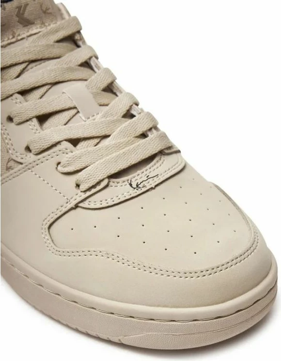 Atlete meshkuj Karl Kani, të bardha