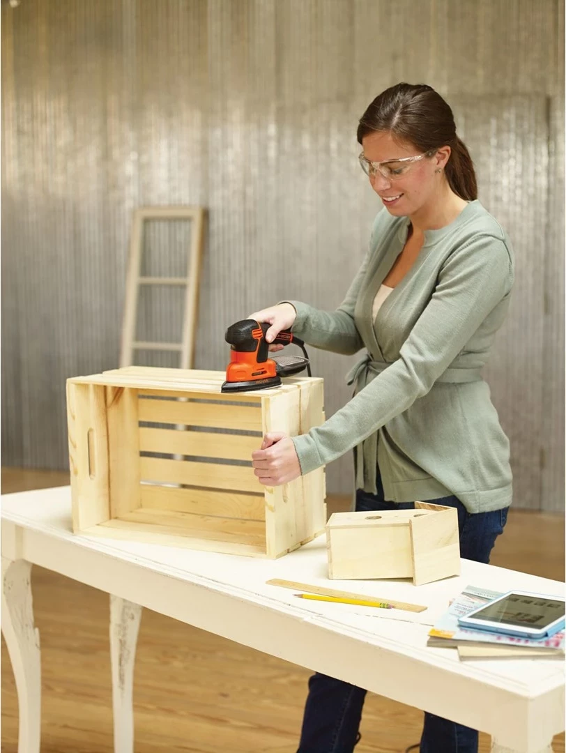 Lëmues elektrik BLACK+DECKER KA2500K-QS Mouse, 120W, portokalli/zi, me valixhe