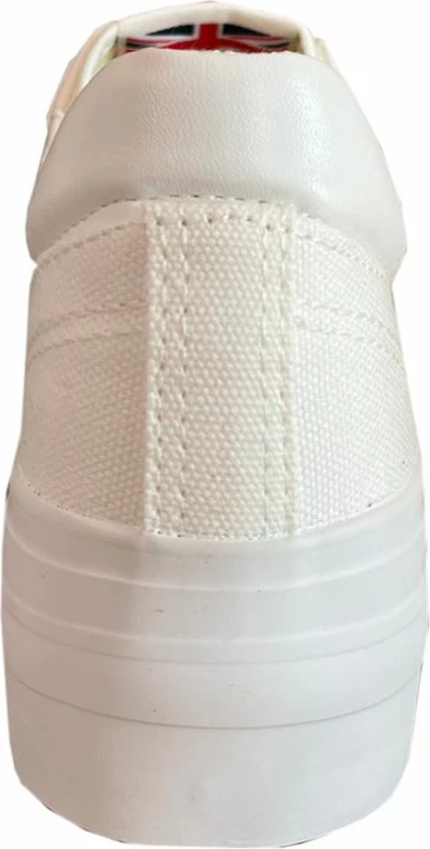 Atlete për femra Lee Cooper, të bardha