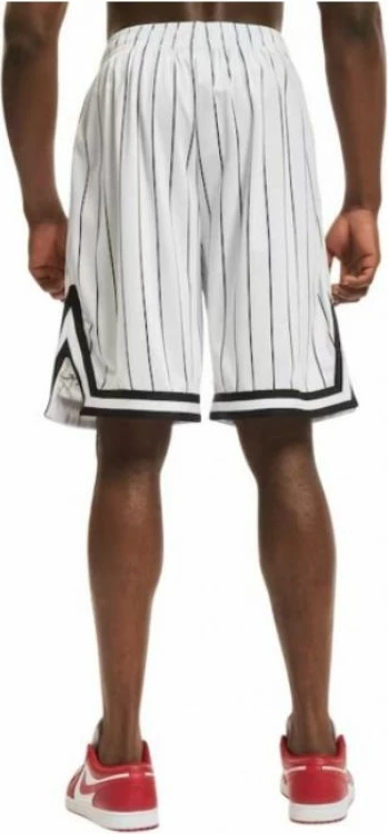 Shorce për meshkuj Karl Kani, të bardha