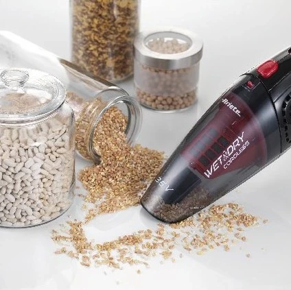 Fshesë dore Ariete 2474, e zezë