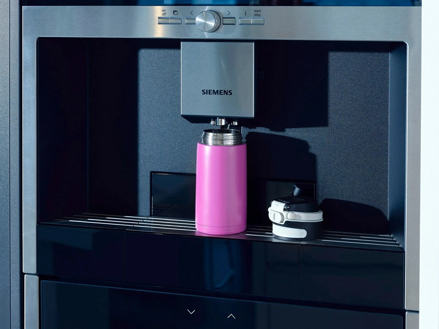 Termos LEIFHEIT Flip 350 ml, magenta