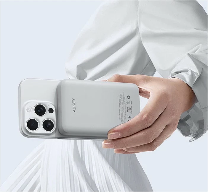 Power bank AUKEY PB-MS04 MagFusion Slim 10000mAh, MagSafe, 20W, Bardhë