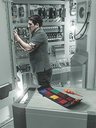 Set veglash Wera 05006617001, 26 copa, kasë bartëse, e zezë