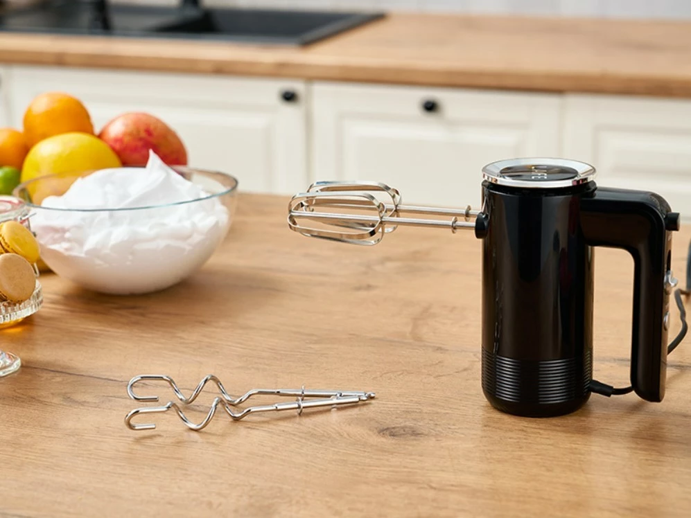 Mikser dore Lafe MixPro LAFMIX47474 300W, 5 shpejtësi, turbo, 2 lloje aksesorë e zezë