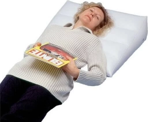 Jastëk ortopedik fryrëse SUNDO, i bardhë