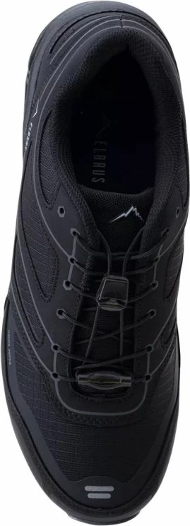 Atlete për meshkuj Elbrus Denov, të zezë