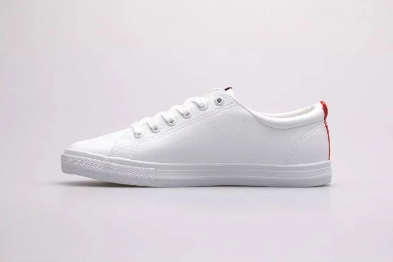 Atlete për femra Big Star, të bardha