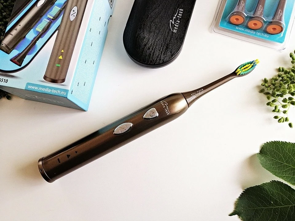 Furçë dhëmbësh elektrike Media-Tech MT6510, sonike, me bateri të integruar, e zezë, set me 2 koka dhe kuti udhëtimi