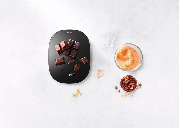 Peshore kuzhine, Zwilling Enfinigy 53011-053-0, 10 kg, bateri litium-jon e rimbushshme USB, ekran LCD, e zezë