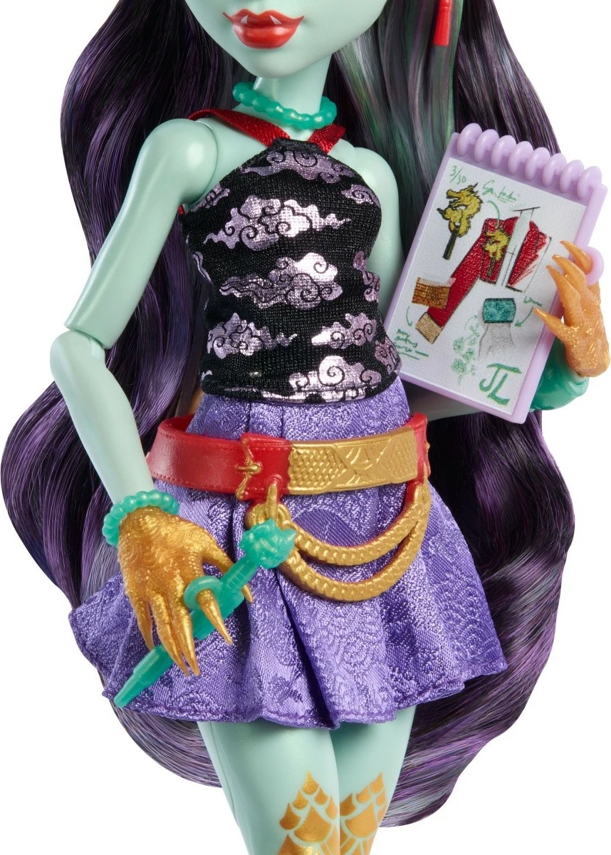 Kukull Monster High Mattel Jinafire Long HYV58 me kafshë shoqëruese dhe aksesorë