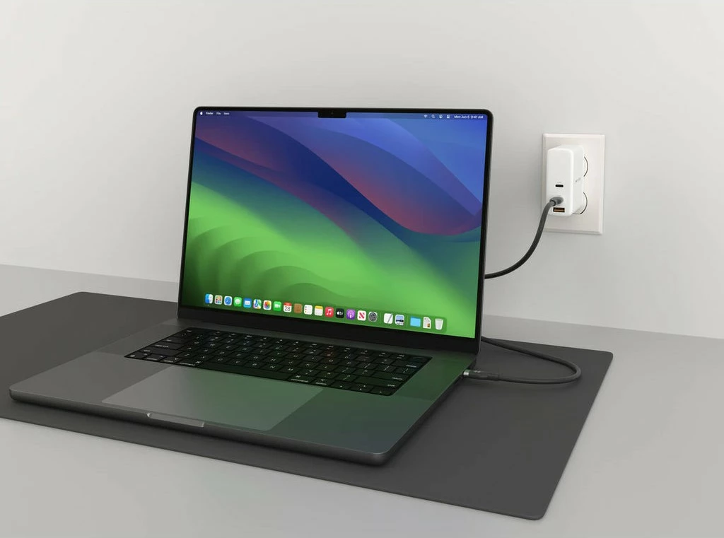 Kabllo USB-C Targus 1M, 240W, e zezë
