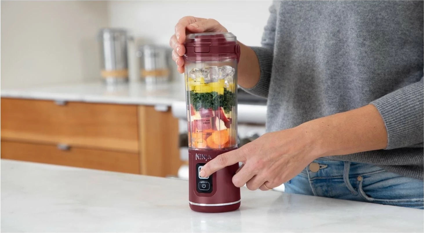Blender portabel Ninja BC151, 0.53L, USB-C, i kuq