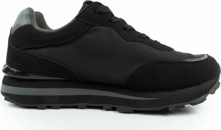 Atlete për femra Lee Cooper, të zeza