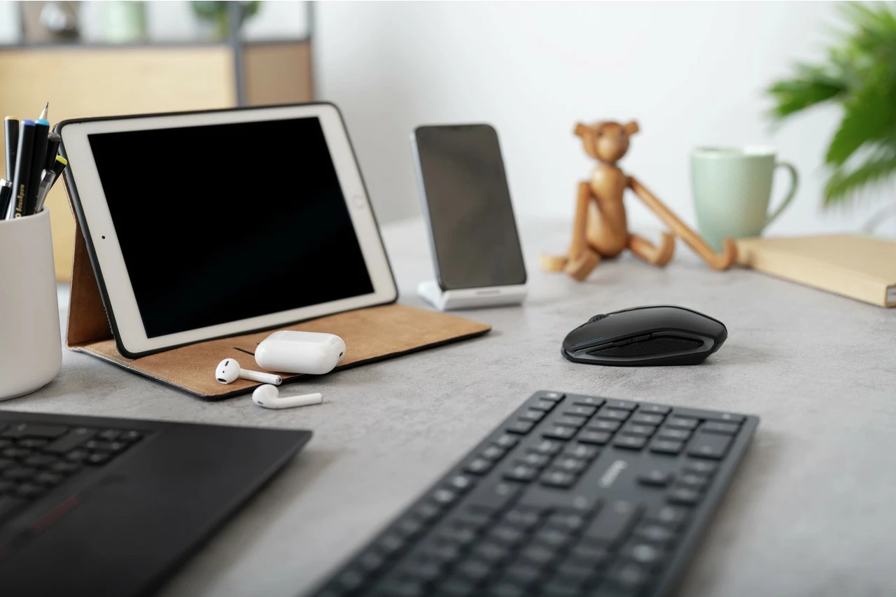 Maus Cherry GENTIX BT, Ambidextrous, Optical, Bluetooth, 2000 DPI, Black