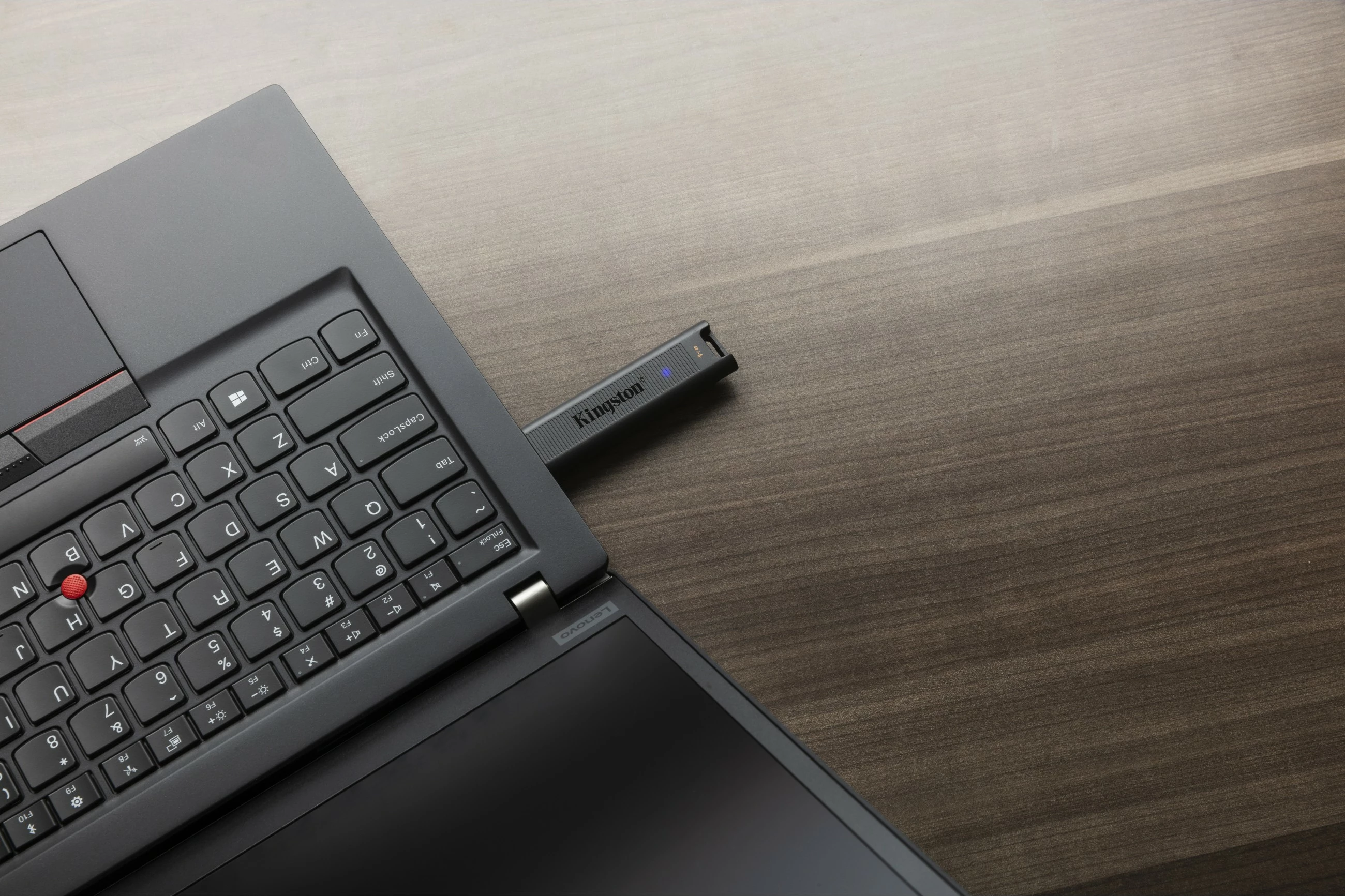 USB Kingston DataTraveler Max 1TB, USB Type-C, 3.2 Gen 2, 1000 MB/s, E zezë