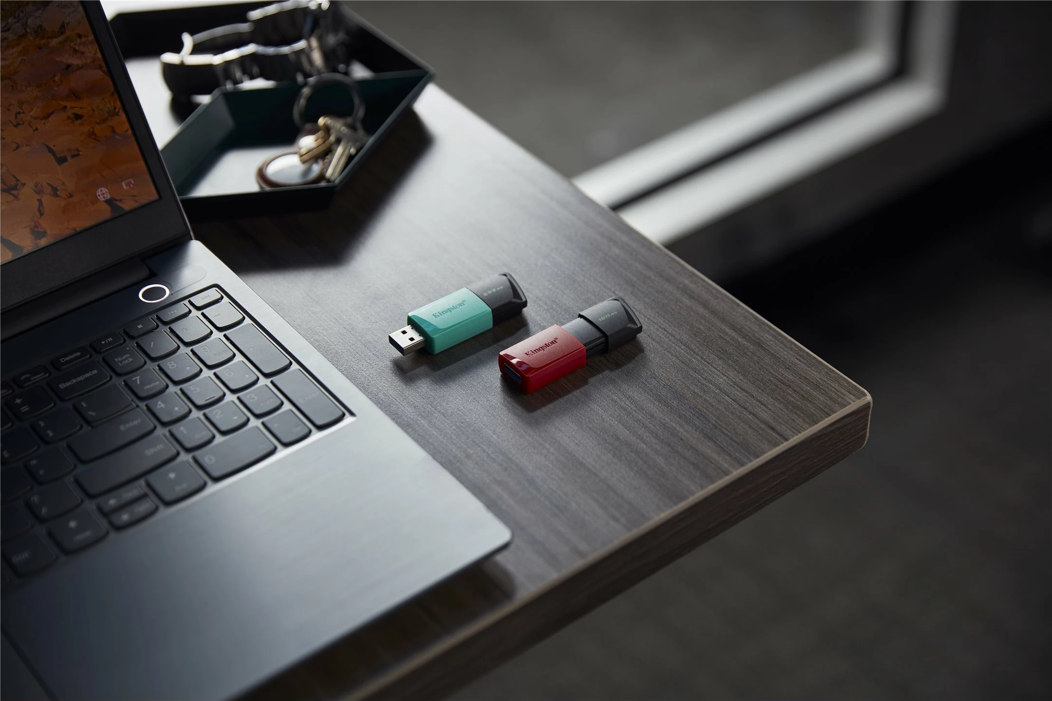 USB Kingston DataTraveler Exodia M 256GB, USB 3.2 Gen 1, zi/jeshile