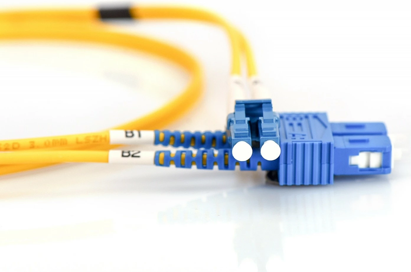 Kabllo optike Digitus DK-2932-01, patch cord LC/SC, single-mode, duplex, 1m, verdhë