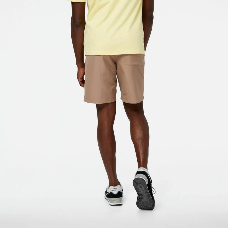Shorce sportive për meshkuj New Balance, ngjyrë kafe