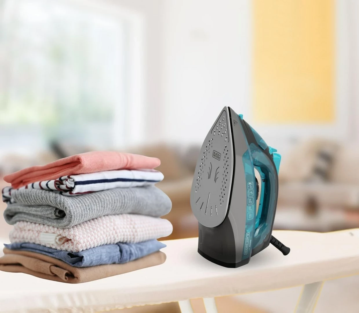 Hekur me avull BLACK+DECKER BXIR2201E, 2200 W, Inoks, Zi