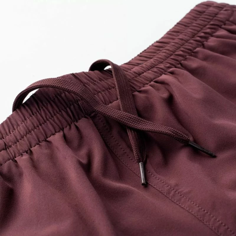 Shorce për stërvitje për meshkuj IQ, të kuqe