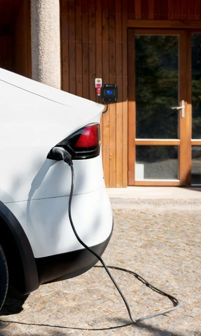 Stacion karikimi për makina elektrike Defenzo Wallbox PRO AC22 SMART, 22 kW, i zi